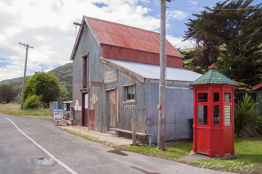 pittoreske Tankstelle in Okains Bay