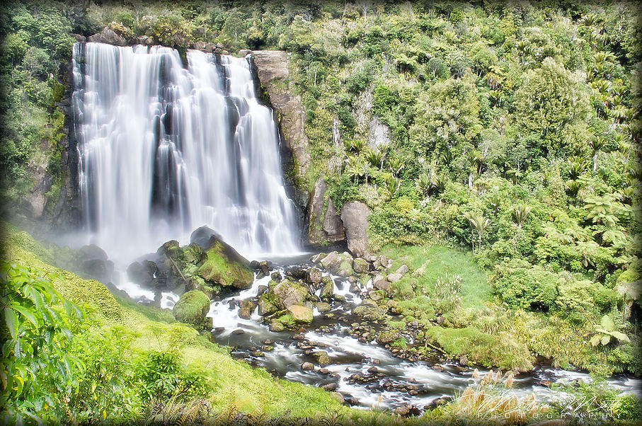 Marokopa Falls